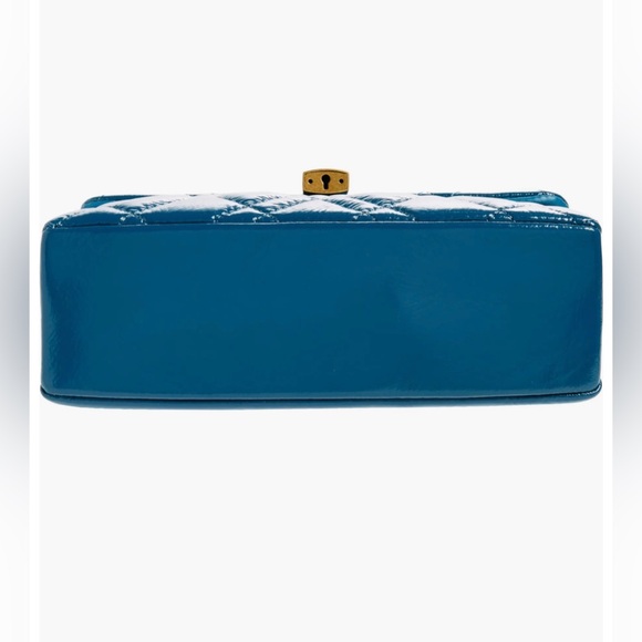 NWT Kurt Geiger Brixton Medium Lock Quilted Shoulder patent leather Bag blue - Picture 7 of 7